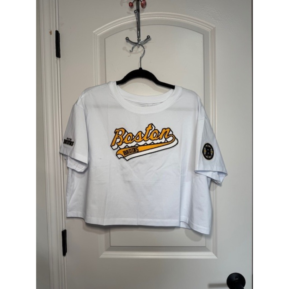 Pro‎ Standard Boston Bruins NHL White Cropped Graphic T-Shirt Womens Large L